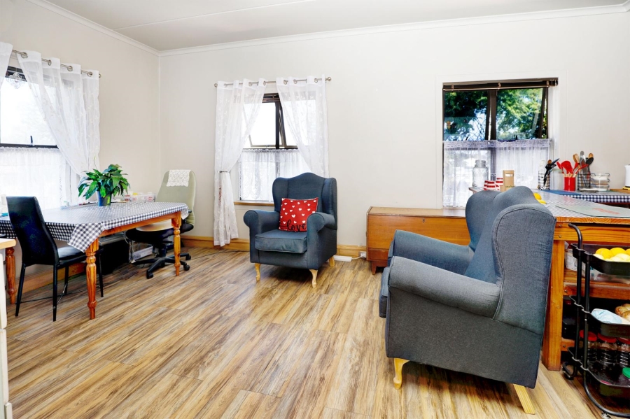 1 Bedroom Property for Sale in Old Oak Western Cape